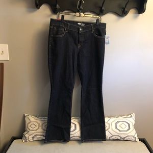 Old Navy Size 14 flirt jeans NWT